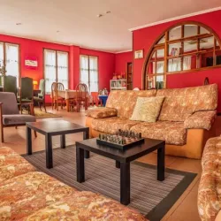 Salón común del Hotel Familiar Las Solanas de Escalante