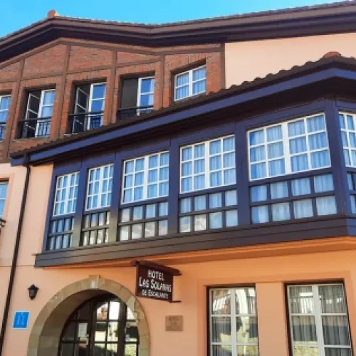 Galería tradicional del Hotel Rural Las Solanas de Escalante