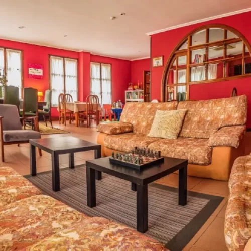 Salón común del Hotel Familiar Las Solanas de Escalante